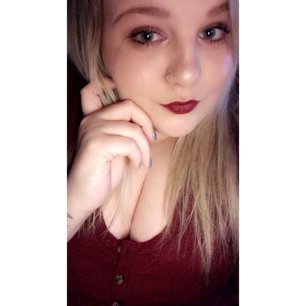 Meet your Posher, Hannah